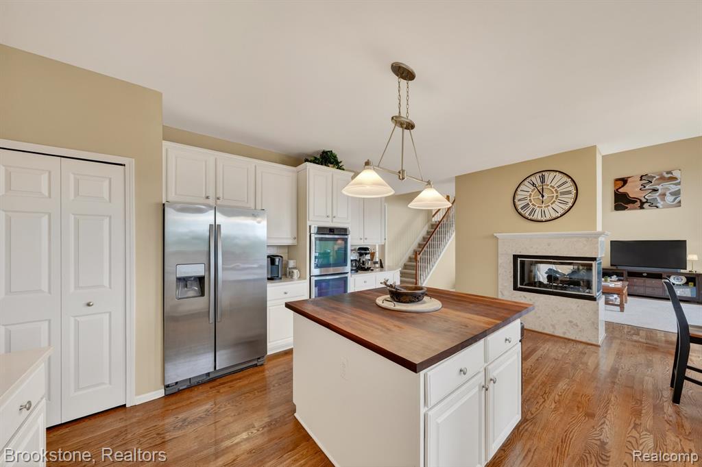 4054 Calumet Drive W, Rochester, MI 48306 — Photo 12