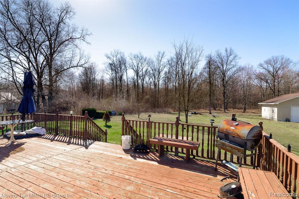 46901 EXECUTIVE Drive, Belleville, MI 48111 — Photo 28
