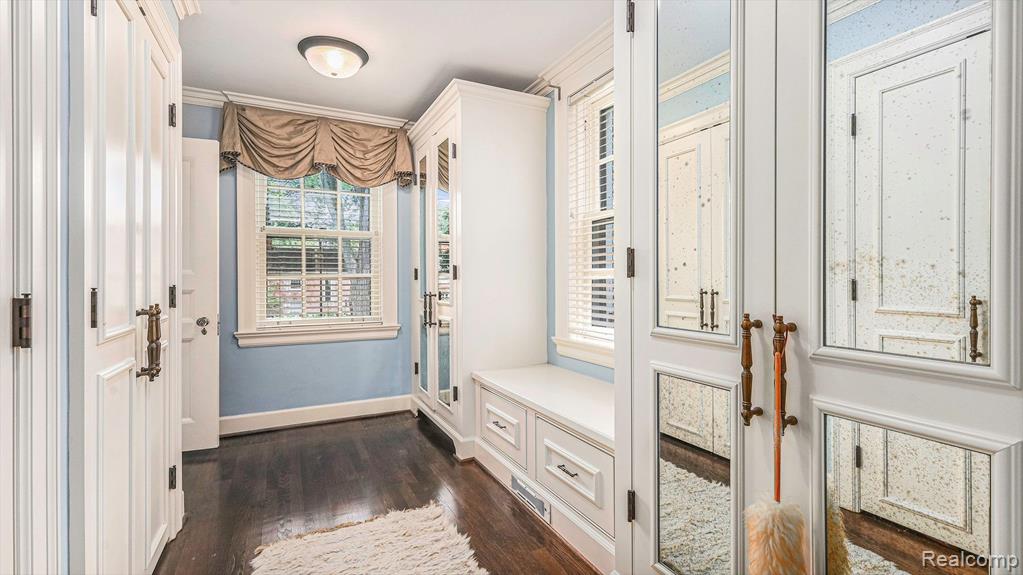 97 TOURAINE Road, Grosse Pointe Farms, MI 48236 — Photo 32