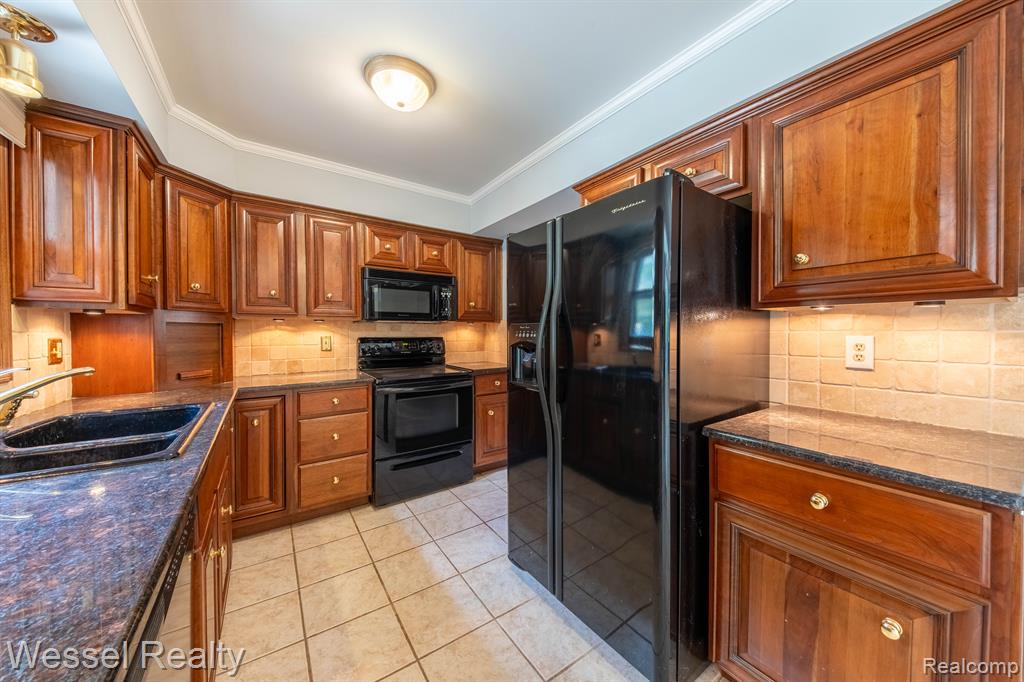 74075 MCKAY Road, Bruce, MI 48065 — Photo 6