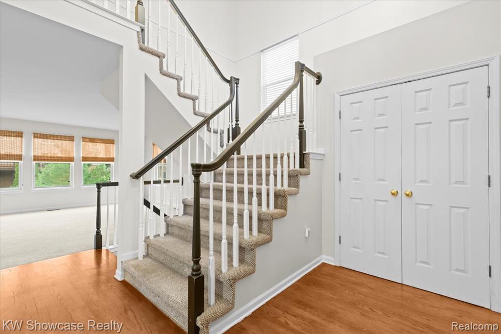 4254 Warrington Drive, Wixom, MI 48393 — Photo 4