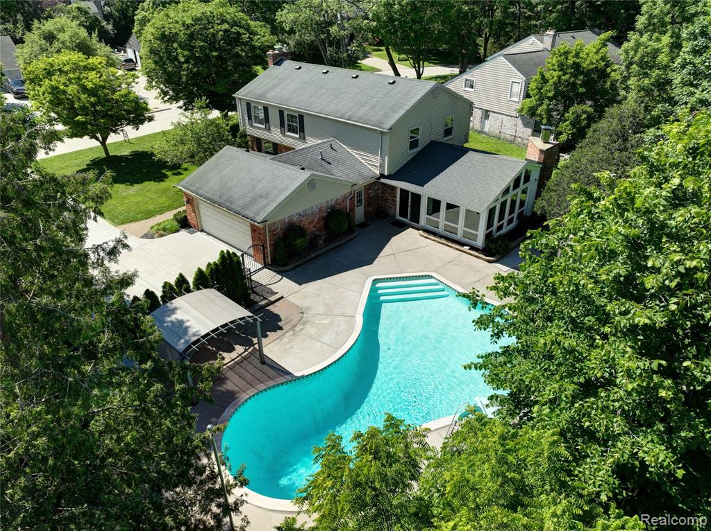 31310 Foxboro Way, Beverly Hills, MI 48025 — Photo 36