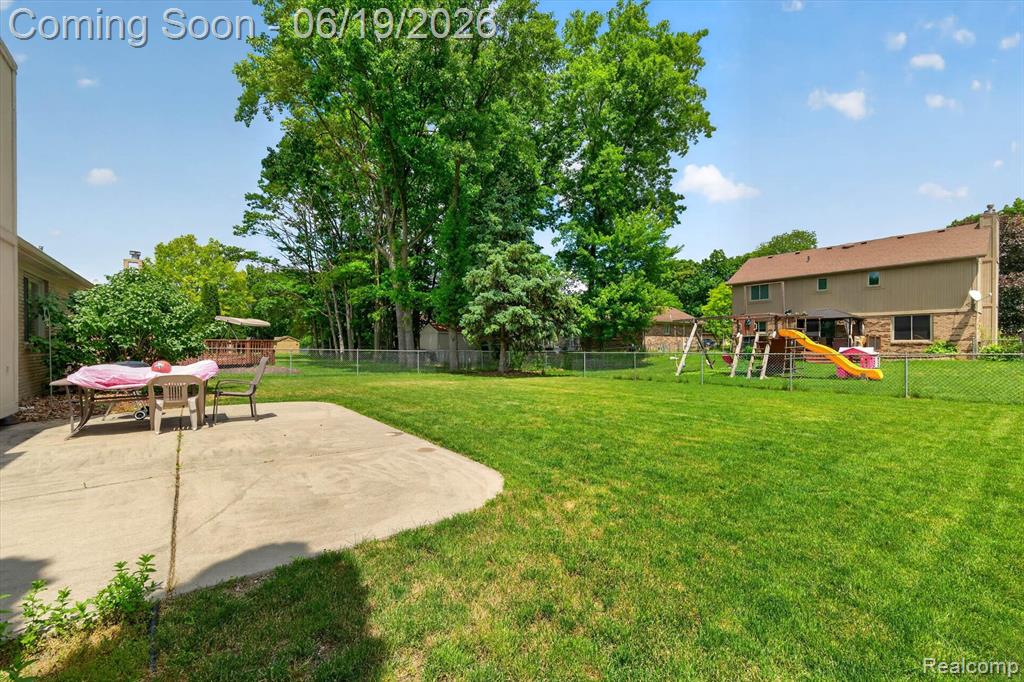 46362 Springhill Drive, Utica, MI 48317 — Photo 40