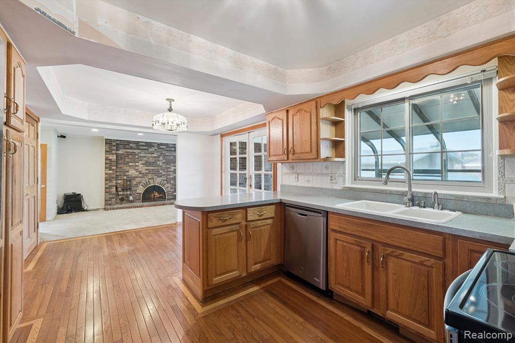 437 Corinne, Canton, MI 48187 — Photo 11