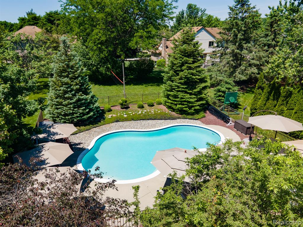 24729 SARAH FLYNN, Novi, MI — Photo 24