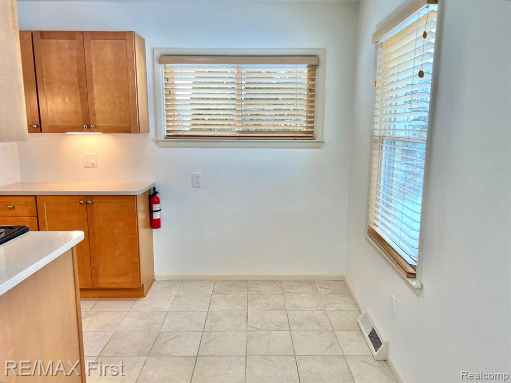 4516 Robinwood Avenue, Royal Oak, MI 48073 — Photo 9