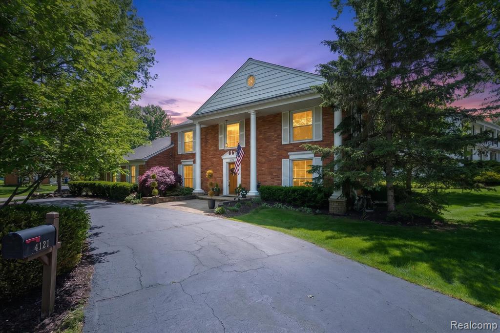 4121 Antique Lane, Bloomfield, MI 48302