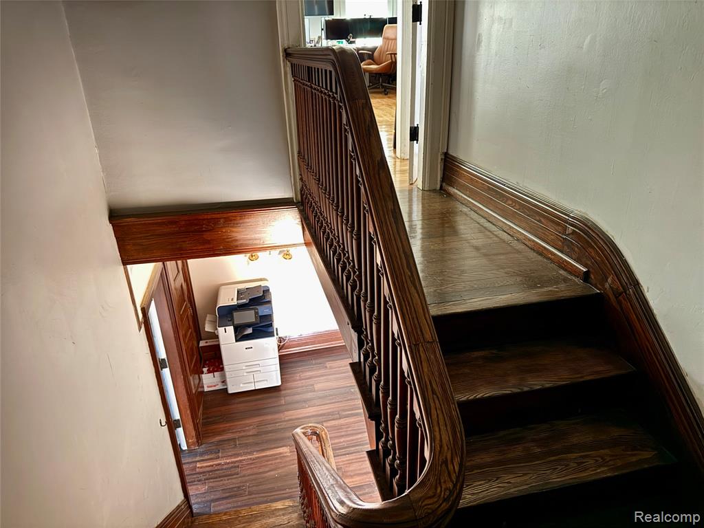 2156 W JEFFERSON Avenue, Trenton, MI, 48183