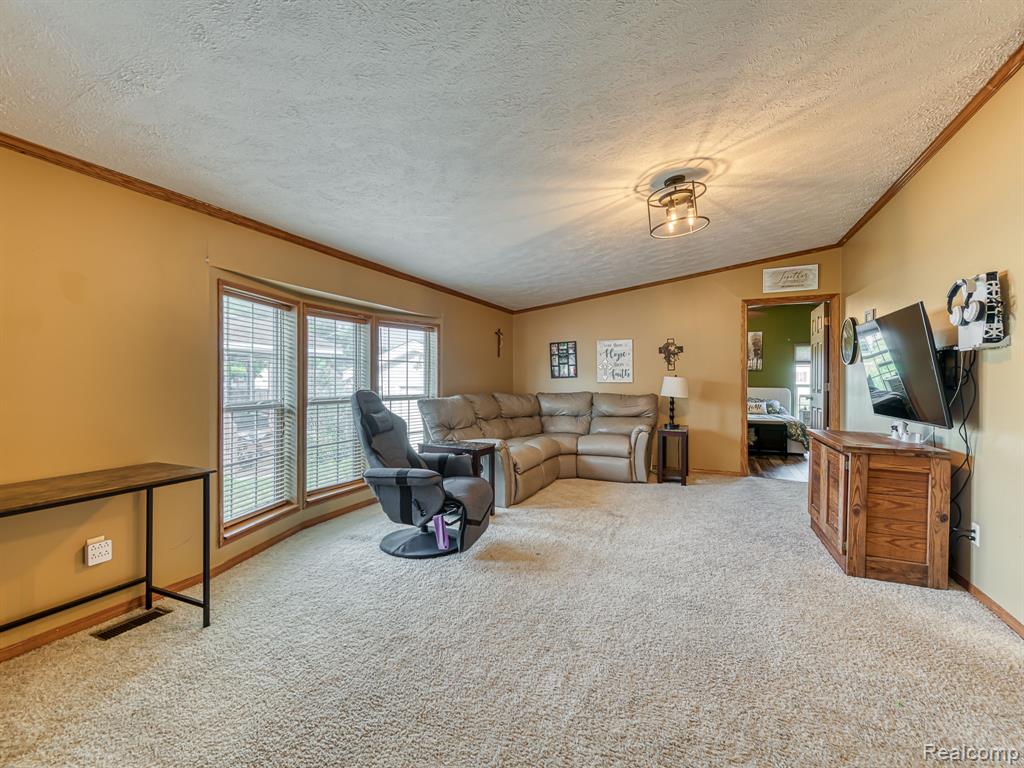 940 Tanner Landing, Monroe, MI 48161 — Photo 12