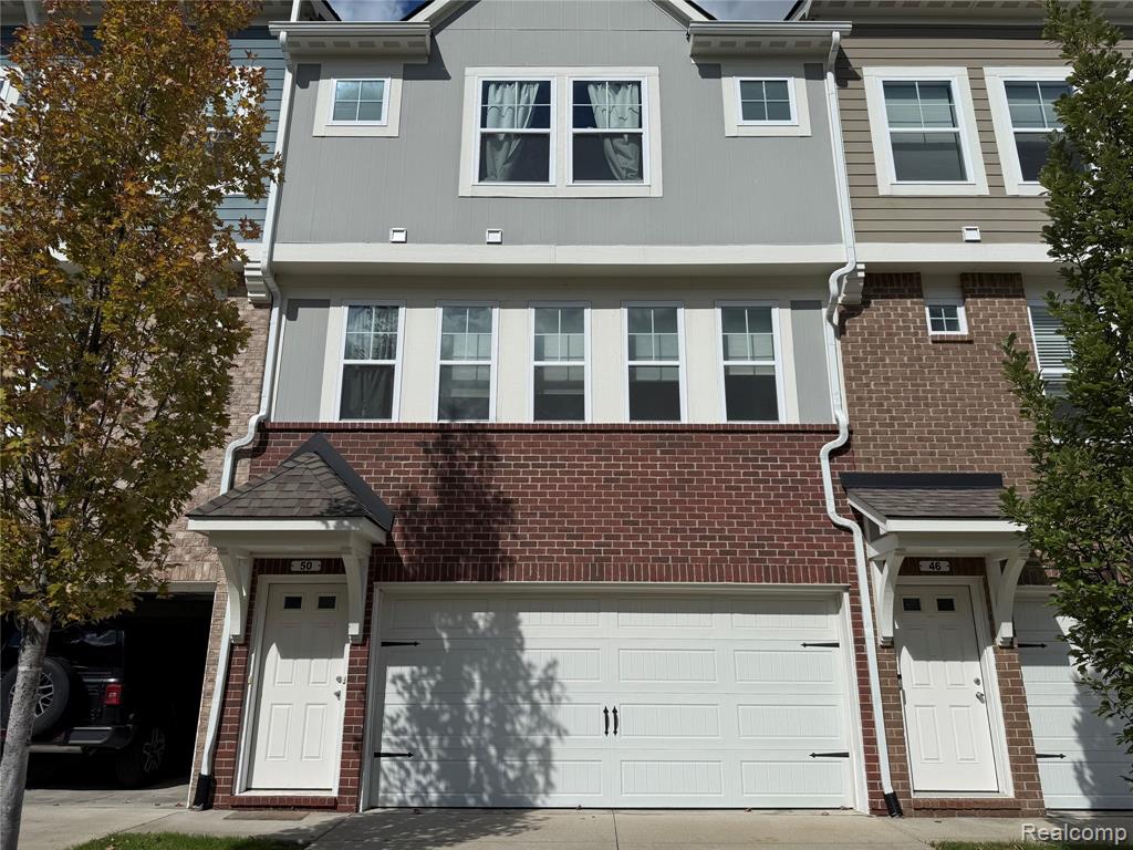50 Kalter Drive, Troy, MI 48098