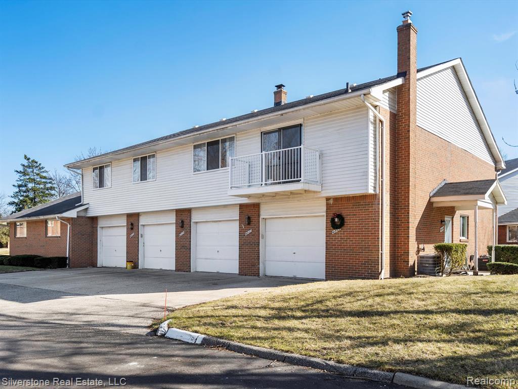42127 TODDMARK Lane, Clinton Twp, MI 48038 — Photo 2