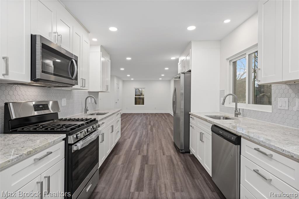 17348 Hilton Street, Southfield, MI, 48075