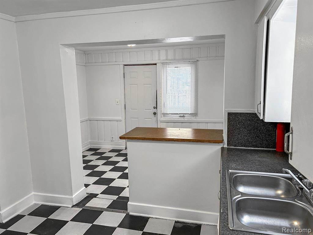 5966 COURVILLE Street, Detroit, MI 48224 — Photo 10