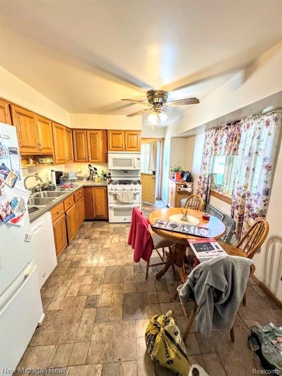 212 SUNNYBROOKE Drive, Vernon, MI 48476 — Photo 4
