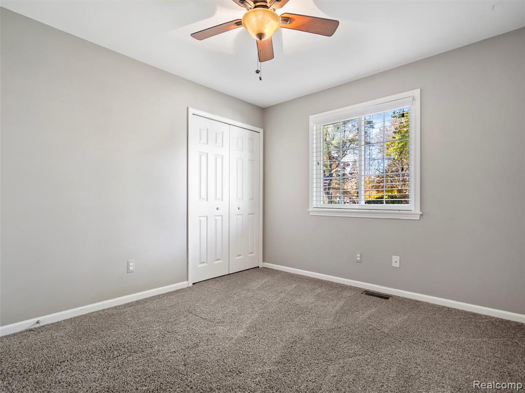 987 FAIRLEDGE Street, Lake Orion, MI 48362 — Photo 20