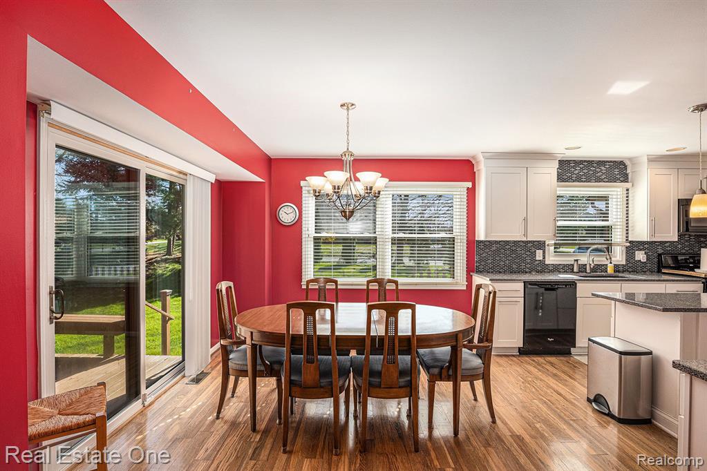 4453 RACEWOOD Drive, Commerce Twp, MI 48382 — Photo 6