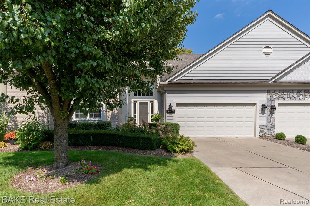 39470 Champion Court, Northville, MI 48168 — Photo 2