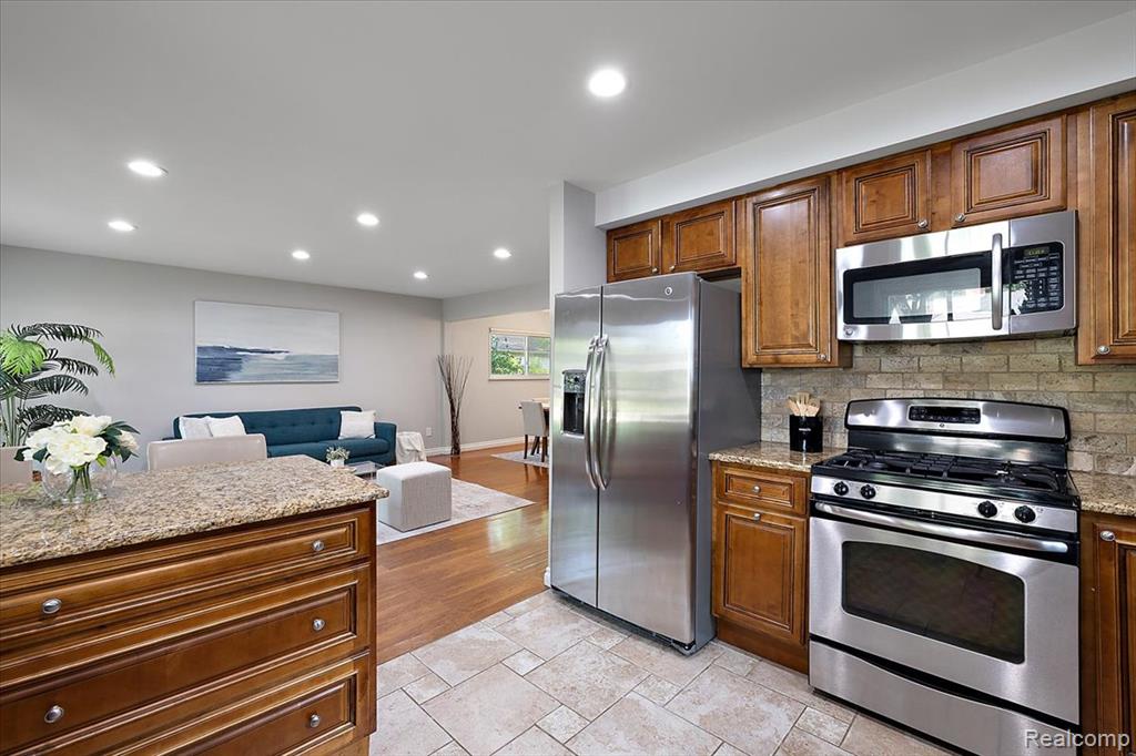 4110 Phillips Avenue, Berkley, MI 48072 — Photo 9