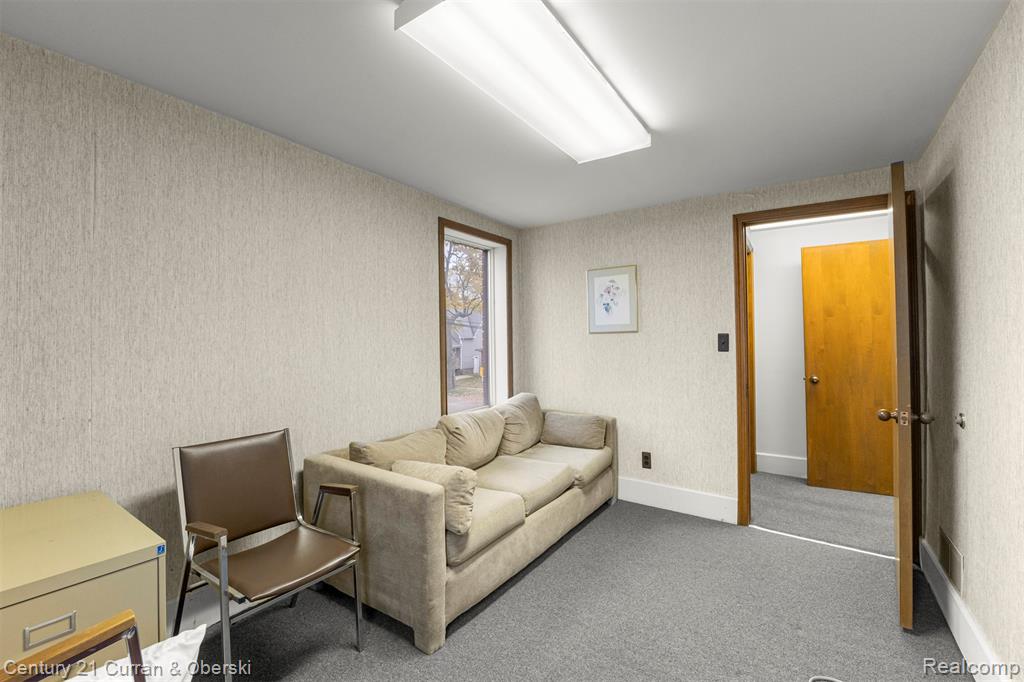 6336 Fox Avenue, Allen Park, MI 48101 — Photo 25