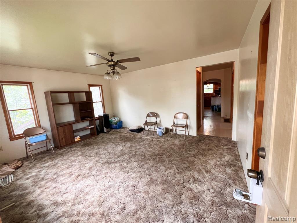 22095 Elmwood Avenue, Eastpointe, MI 48021 — Photo 2