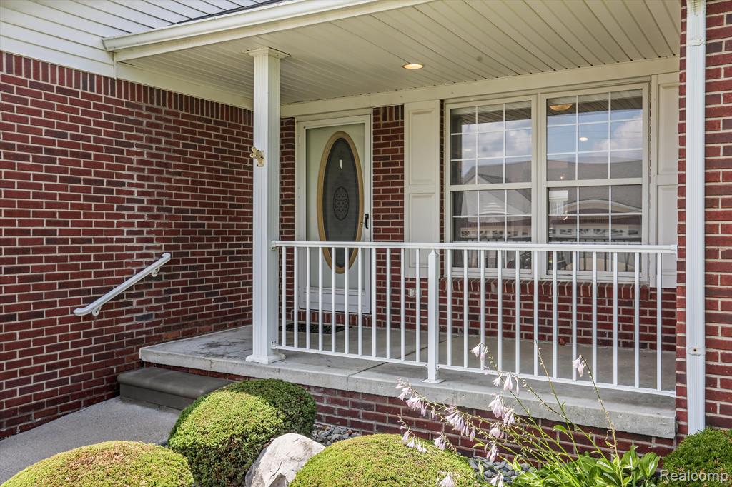 485 NEWCASTLE Lane, Romeo, MI 48065 — Photo 5