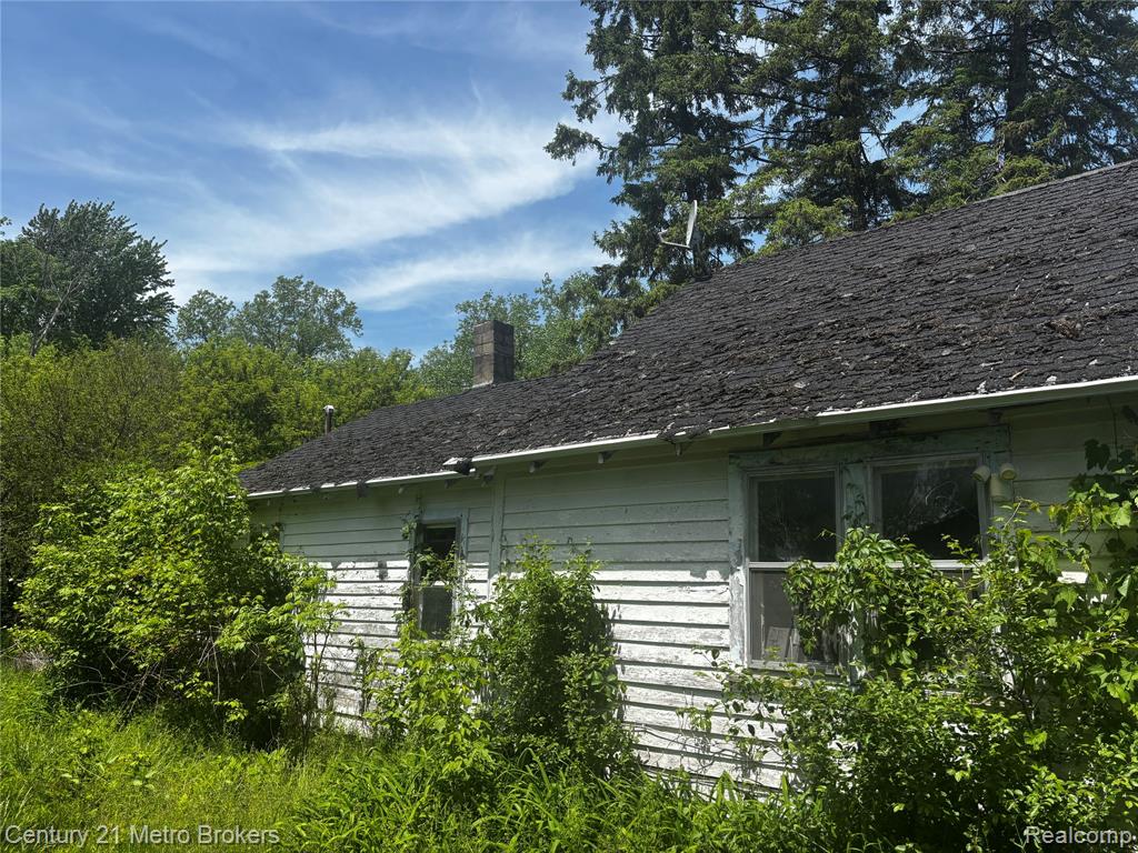 3944 Clutier Road, Saginaw, MI 48601 — Photo 2