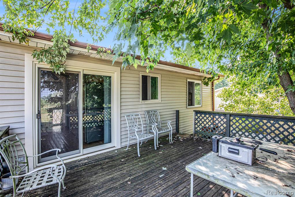 5877 Southwood Street, North Branch, MI 48461 — Photo 12