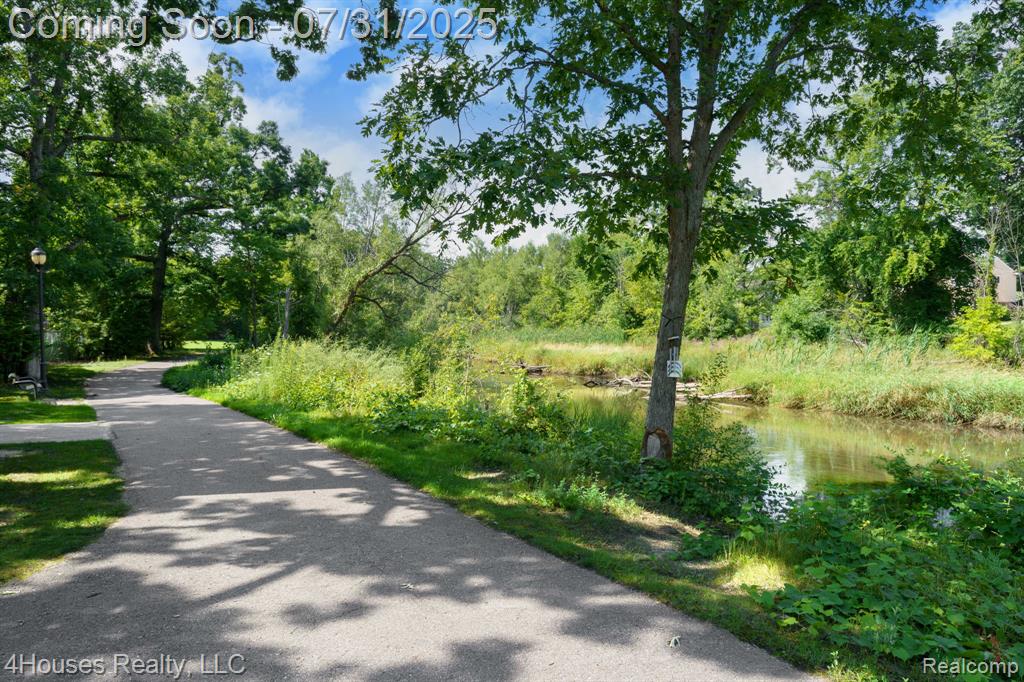 5273 Highland Road, 108, Waterford, MI 48327 — Photo 14