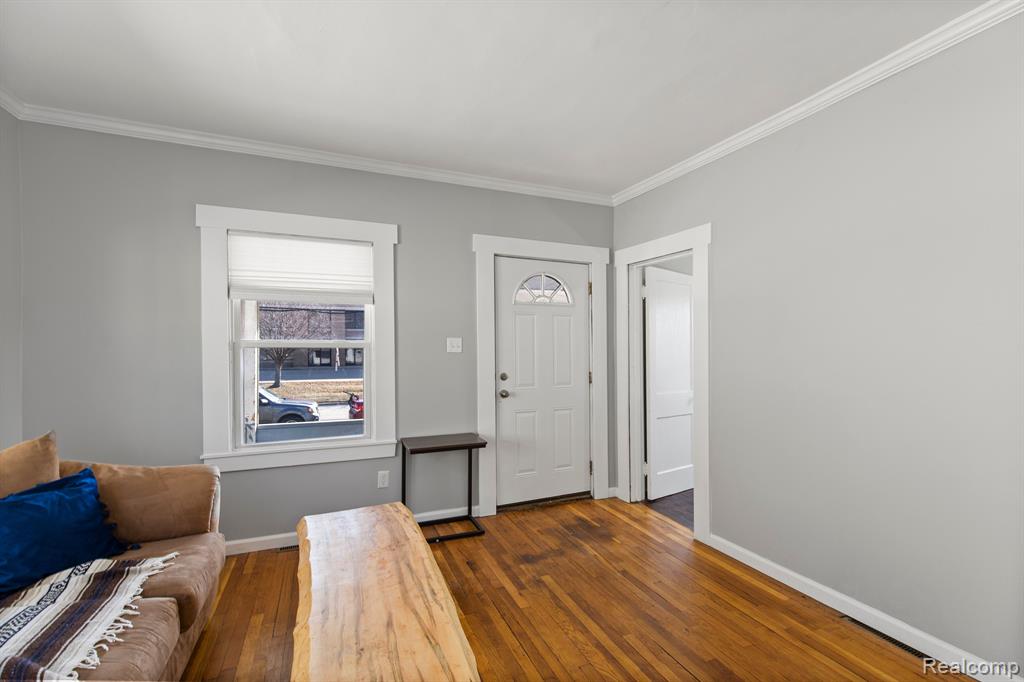90 S Rose Street, Mount Clemens, MI 48043 — Photo 3