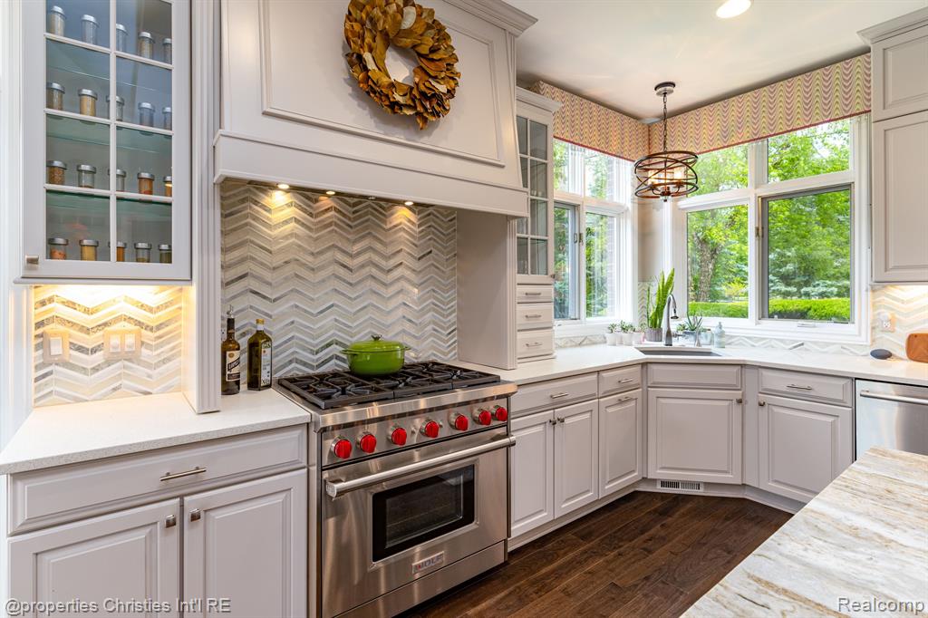 21127 MAYBURY PARK Drive, Northville, MI 48167 — Photo 17