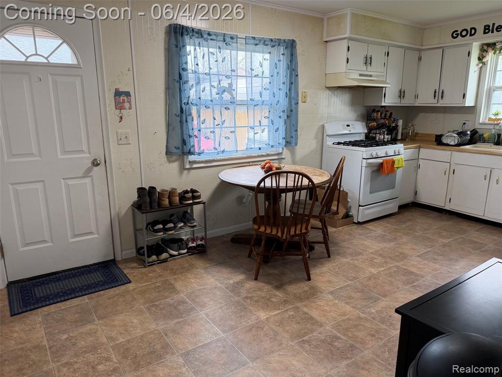 714 Lowell Street, Marine, MI — Photo 8