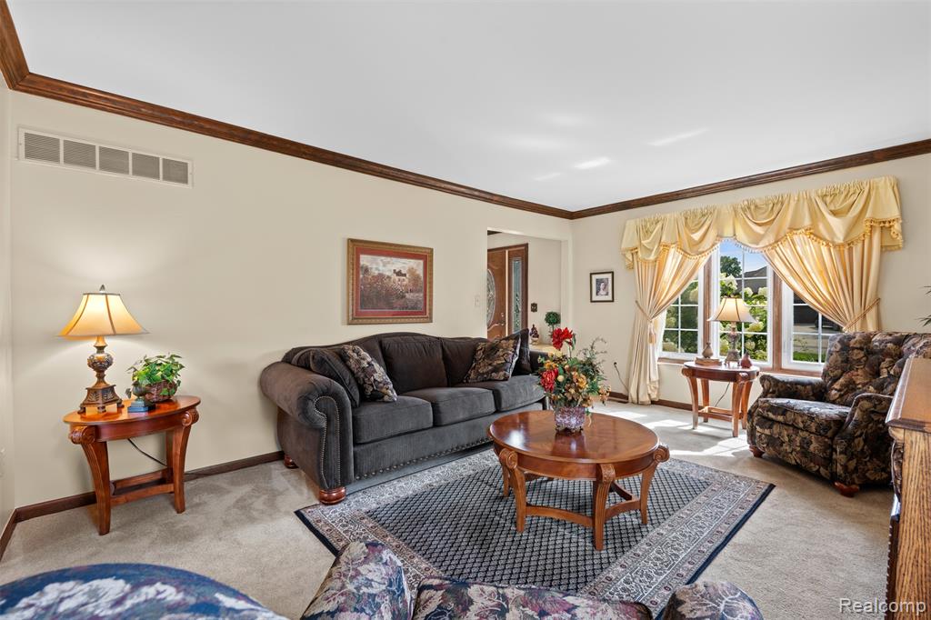 46959 Spruce Drive, Shelby Twp, MI 48315 — Photo 8