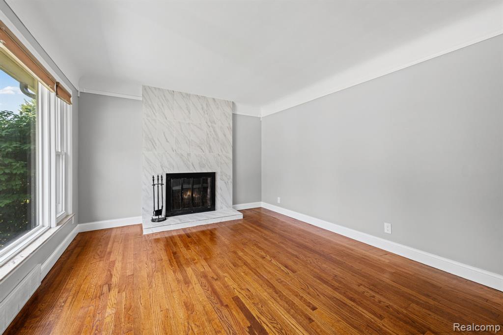 20700 Damman Street, Harper Woods, MI 48225 — Photo 7
