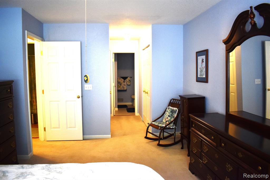 1043 CURZON Street, Howell, MI 48843 — Photo 16