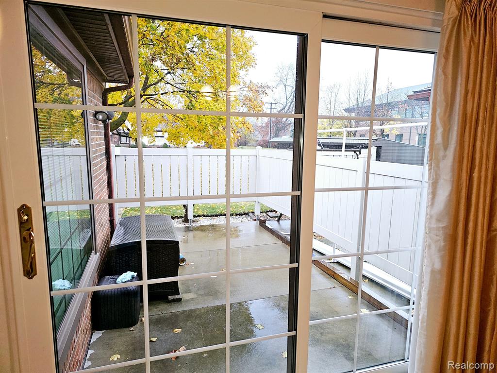 40818 NEWPORT, 180, Plymouth, MI 48170 — Photo 10