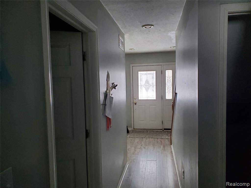 2830 Bonny Brook Drive, Howell, MI 48843 — Photo 7