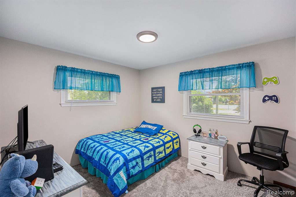 550 N GLASSFORD Street, Capac, MI 48014 — Photo 17