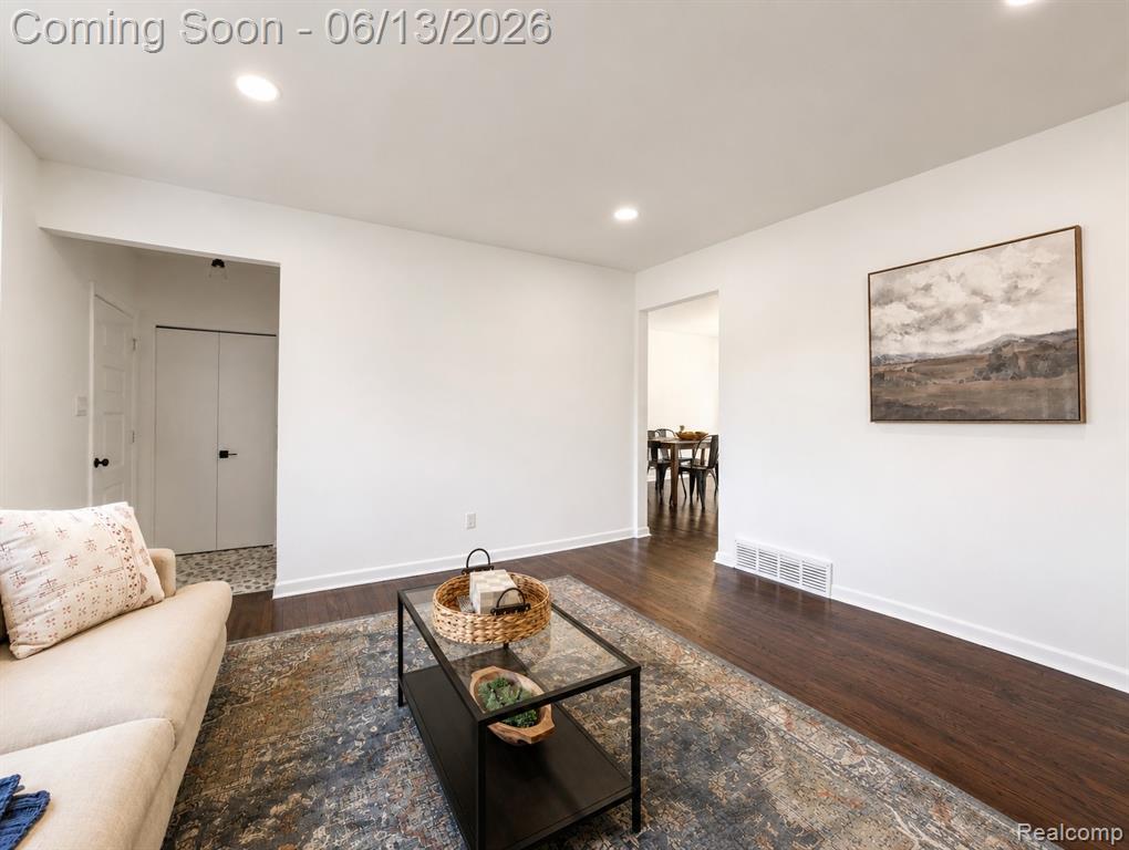 1561 Nottingham Drive, Madison Heights, MI 48071 — Photo 4