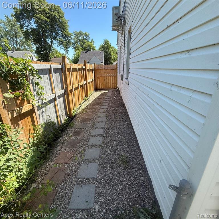 6515 Ashton Avenue, Detroit, MI 48228 — Photo 23