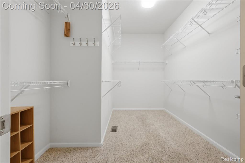 3031 Sumerlyn Court, Auburn Hills, MI 48326 — Photo 28