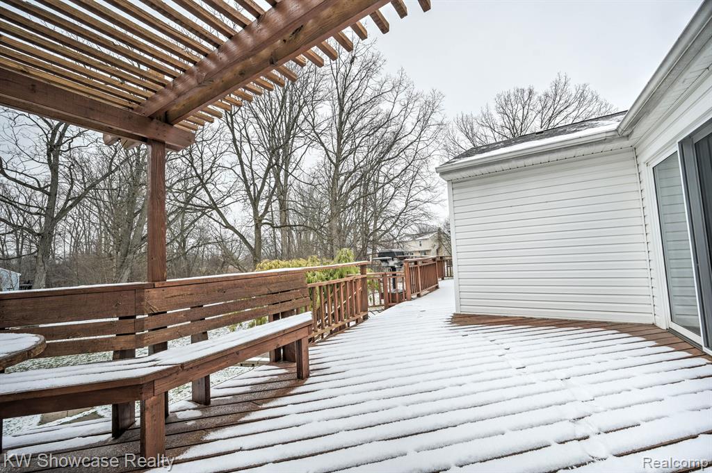 5806 KING JAMES, Waterford, MI 48327 — Photo 60