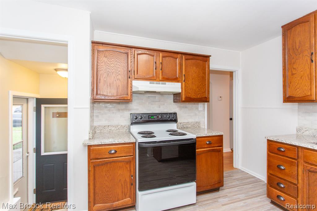 506 AMELIA Avenue, Royal Oak, MI 48073 — Photo 7