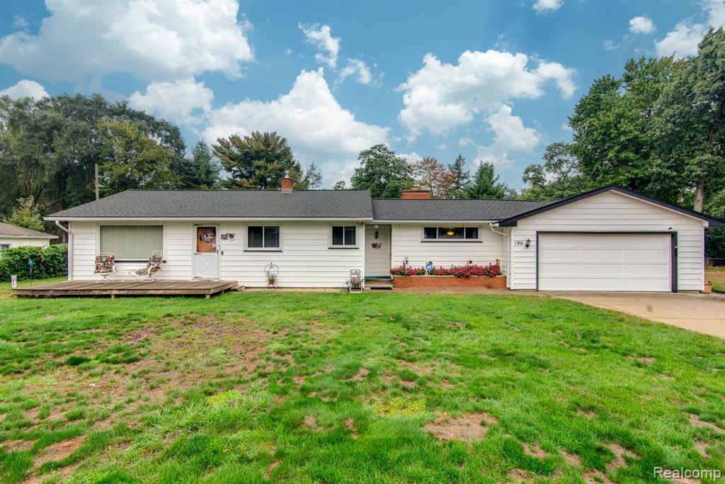 190 Rustic Circle, White Lake, MI — Photo 23