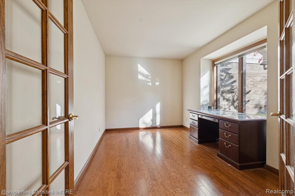 48818 Pebble Lane, Novi, MI — Photo 13