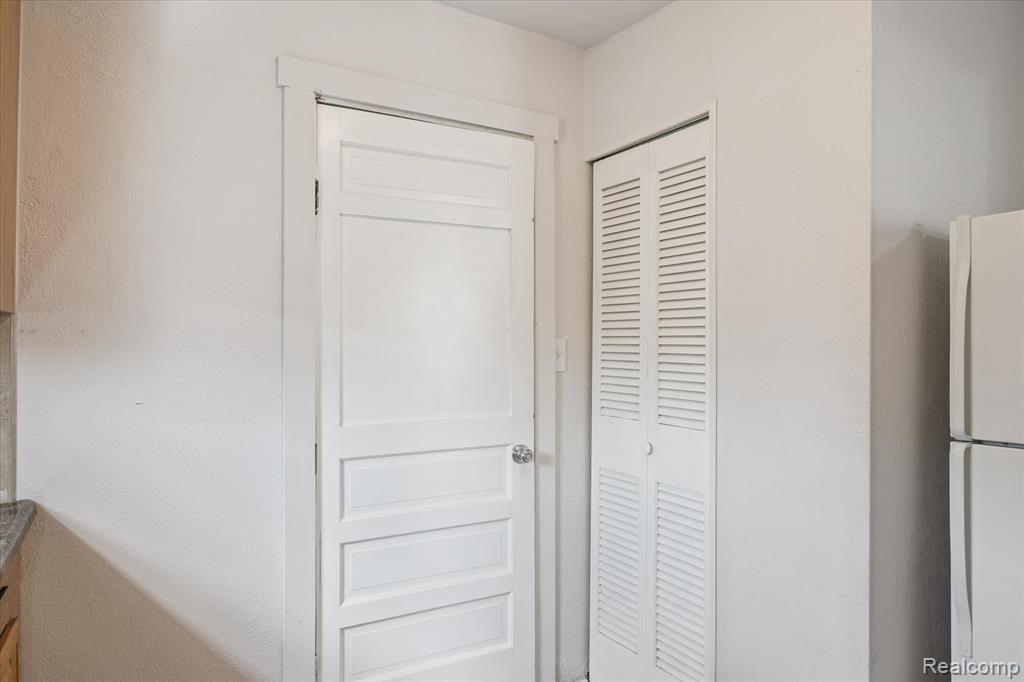 8240 Westpoint Street, Taylor, MI 48180 — Photo 27