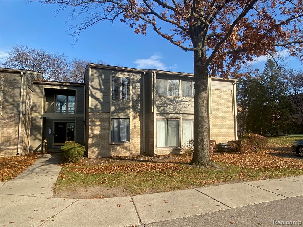 16150 N Park Drive, 201, Southfield, MI 48075