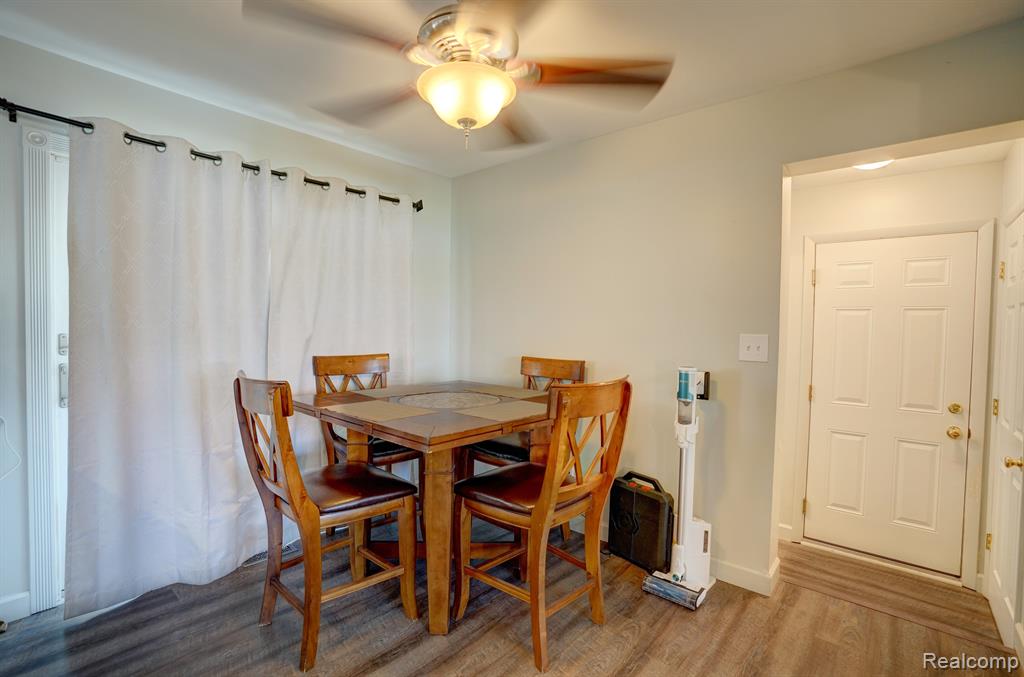 4342 SUNNYMEAD Avenue, Burton, MI 48519 — Photo 19