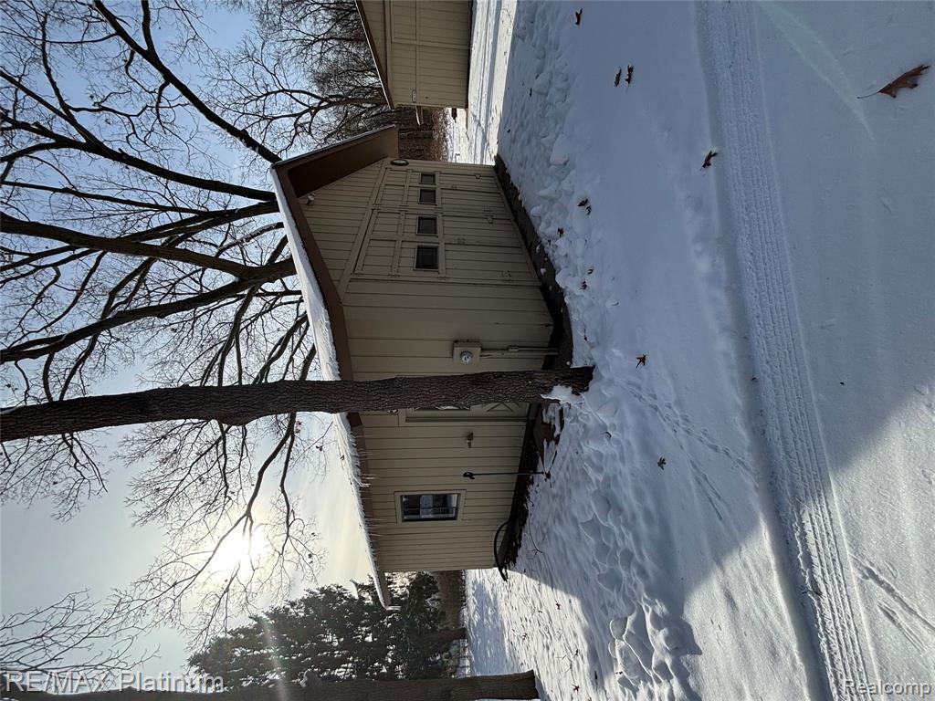 11095 HIBNER ROAD, Hartland, MI 48353 — Photo 41