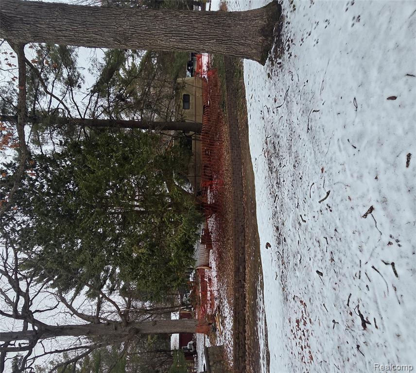 9515 Woodside Drive, Clarkston, MI 48348 — Photo 10