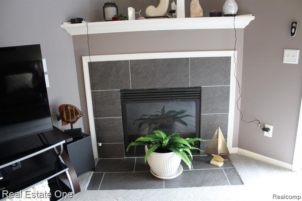 895 SPIREA, Howell, MI 48843 — Photo 13